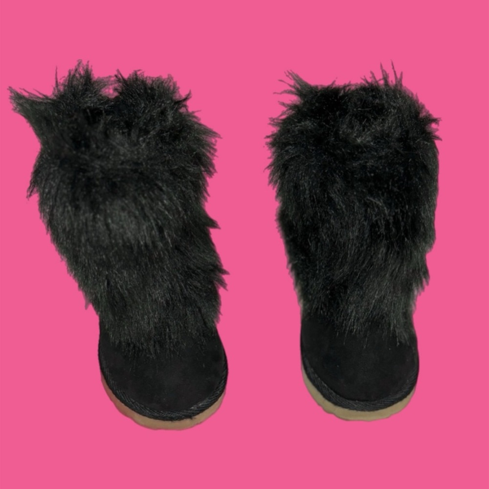 Baby Gap Black Furry Toddler Boots Size 6